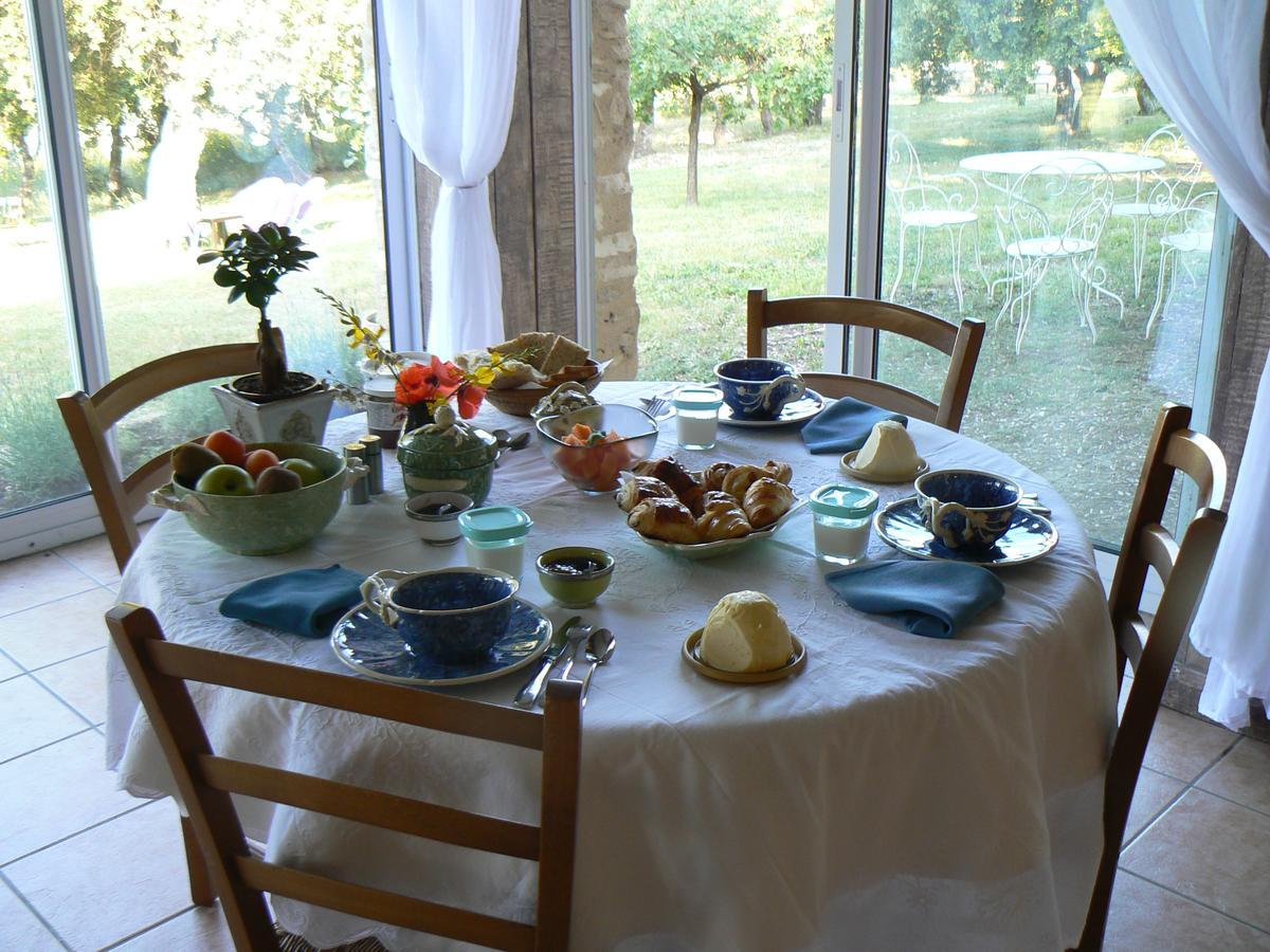 Lioux Chambres D'Hotes De La Verrerie מראה חיצוני תמונה
