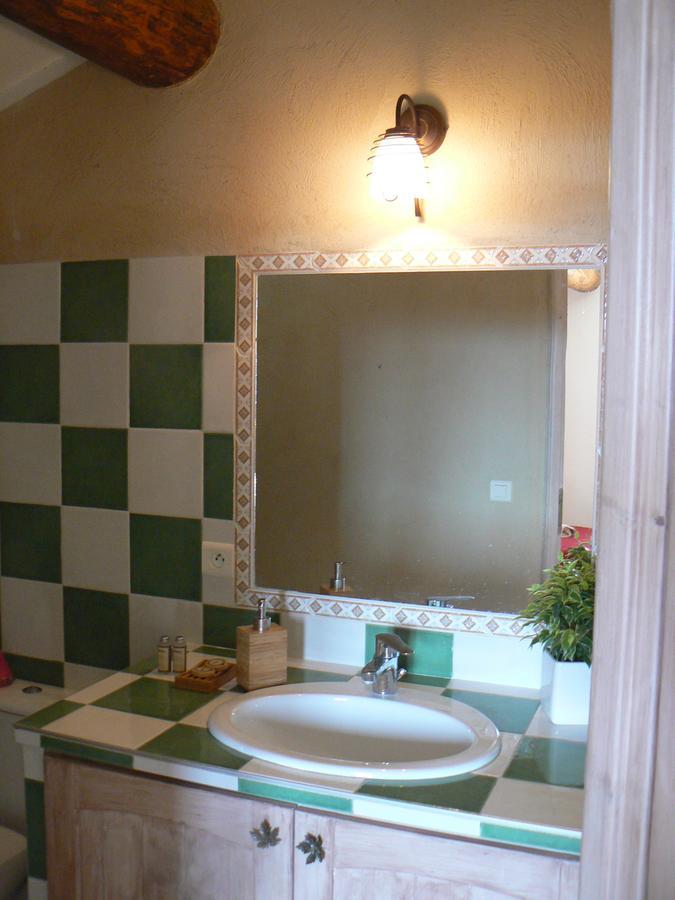 Lioux Chambres D'Hotes De La Verrerie מראה חיצוני תמונה