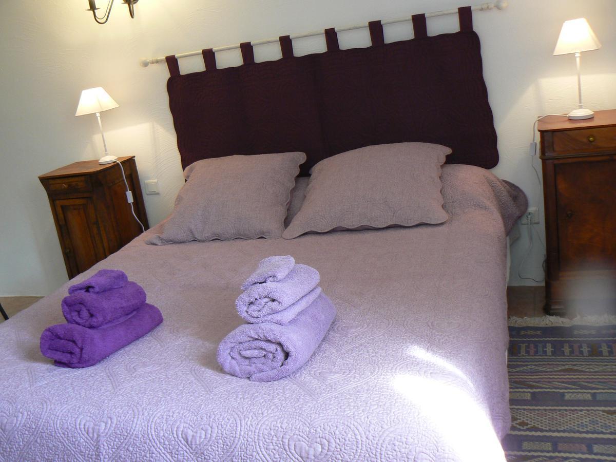 Lioux Chambres D'Hotes De La Verrerie מראה חיצוני תמונה